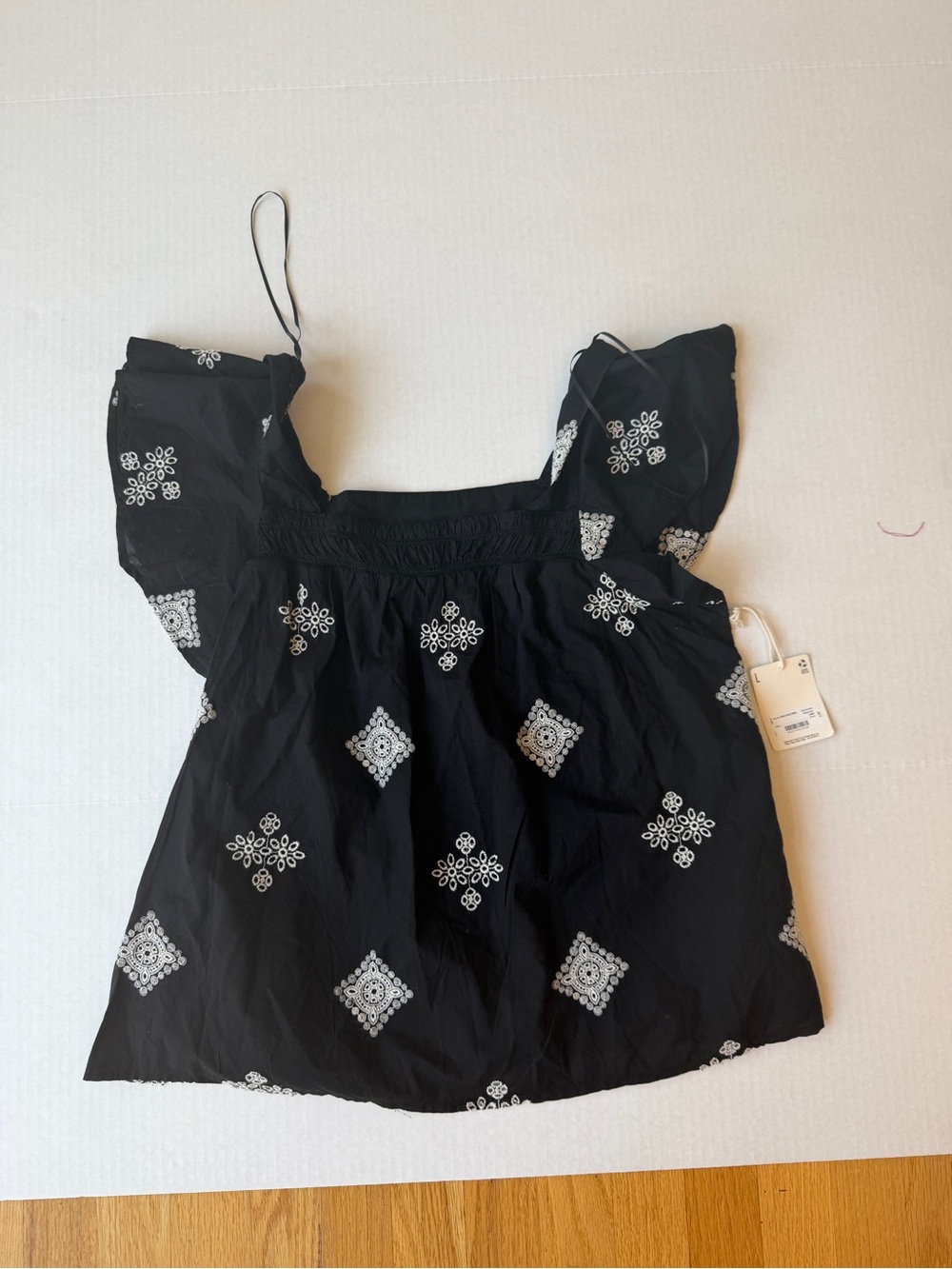 Ana Black Embroidered Ruffle-Sleeve top size large NWT